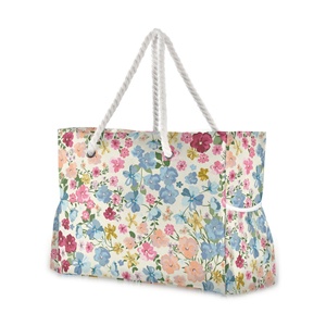 Sac de plage de luxe pour femme, imprimé floral, imperméable, sac fourre-tout de créateur - Product Image 1
