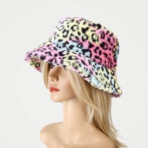 Chapeau d'hiver tendance en peluche imprimé léopard pour femme, style bob chaud et élégant pour l'extérieur – Vente en gros - Product Image 4