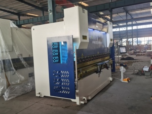Rbqlty WE67K 160T/3200 <b>Bending</b> <b>Machine</b> With Press Press - Product Image 3