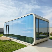 Maison-capsule moderne préfabriquée de luxe, style Apple Cabin