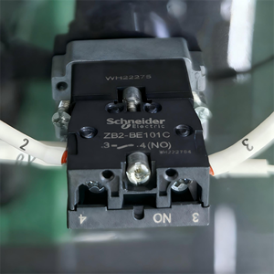 Machine de remplissage automatique de liquides pour réactifs EDTA, héparine, activateur de coagulation, ligne de production de dosage - Product Image 5