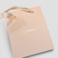 Sac cadeau rose pêche avec poignée en ruban de satin blanc et logo en feuille d'or, sac d'emballage boutique pour cadeaux artisanaux et de mariage
