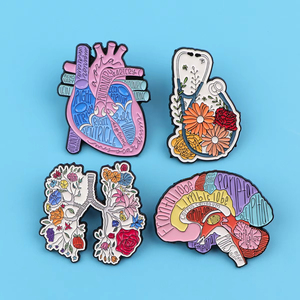 Fabricantes al por mayor diseño personalizado sus propios órganos médicos corazón cerebro útero esmalte suave insignia de Metal Pines de solapa - Product Image 4