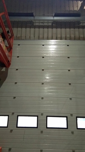 Kommerzielles Hochleistungs-Garagentor Elektronisches Garagentor 12 'ft breit Gewerbliche industrielle Aluminium-Eingangstür