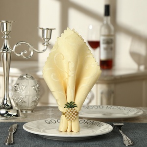 IN MAGAZZINO Ananas con Perla Verde Foglia di Metallo Fatti A Mano IN Ottone Carino Stagione Calda Anello di Tovagliolo Per La Primavera Estate Stagione - Product Image 6