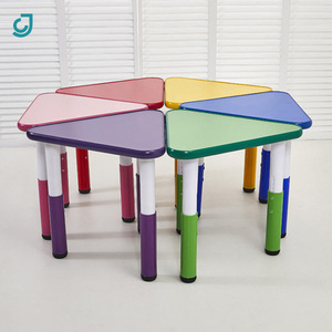 Table ronde pour enfants, bureaux colorés pour enfants, mobilier pour garderie, école, table pour enfants, table triangulaire - Product Image 2