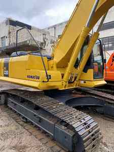 Mini-excavatrice d'occasion Komatsu PC220 avec moteur et pompe Cummins, 22 tonnes, garantie 1 an - Product Image 6