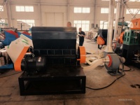 Nouveau Système Automatique Haute Performance de Recyclage PS – Machine de Déshydratation avec Moteur et Pompe Écologiques pour Plastique Vert