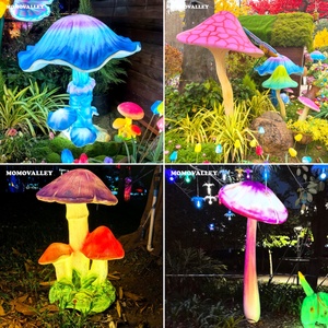 Éclairage paysager géant en forme de champignon LED de qualité commerciale certifié UL/CE Momovalley pour la décoration de projets de parcs et de stations balnéaires - Product Image 3