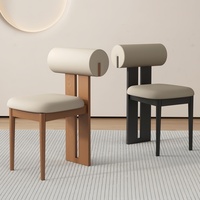 Chaise de salle à manger en bois massif de style français moderne haut de gamme avec revêtement en cuir, design écologique et durable