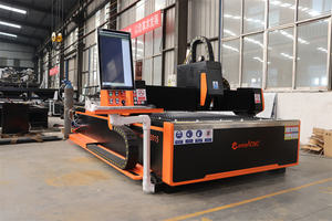 Wettbewerbsfähiger Preis Faserlaser 1500W CNC-Metallplatte mit Laserschnitt-Musterdesign Faserlaser-Schneidemaschine - Product Image 2