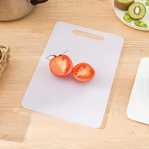 Planche à découper de cuisine multifonctionnelle en plastique en gros pour fruits et légumes