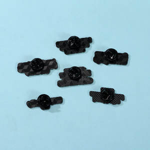 Spille in smalto in lega di zinco 6 pezzi personalizzate del produttore YINI-spille con citazione riconoscibile divertenti, vivaci accessori di tendenza impertinente - Product Image 3