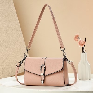 Casual <b>Small</b> Square PU <b>Handbag</b> Exquisite Solid Color Compact All-Match Single-Shoulder Commuting Travel Crossbody Winter Metal - Product Image 4