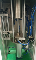 Machine de remplissage verticale pneumatique manuelle haute performance pour pâte de tomate avec trémie à valve rotative