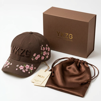 Casquette de baseball de luxe brodée motif fleur de cerisier, logo 3D personnalisé, couleur contrastante, style 'Dad Hat' tendance, structurée 6 panneaux, en coton