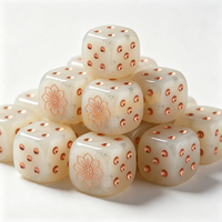 Jeu de dés D6 effet marbre 16 mm, dés marbrés à points colorés, accessoires de divertissement ronds avec logo gravé