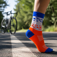 Chaussettes de cyclisme personnalisées OEM/ODM pour enfants, faible MOQ, processus Jacquard, logo personnalisé, antidérapantes, respirantes, évacuant l'humidité