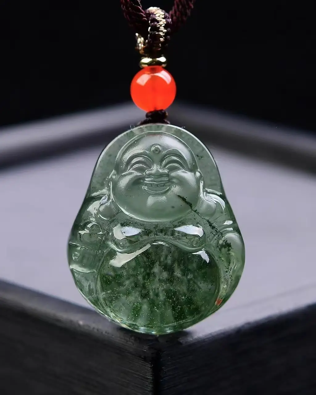 Atacado Natural Gemstone Healing Stones Alta Qualidade Verde Ghost Buddha Pingente Para Jóias Presente