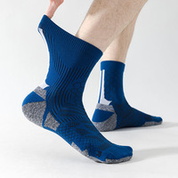 Chaussettes de sport professionnelles de badminton pour hommes, à semelle éponge, séchage rapide, antidérapantes, pour marathon, course à pied et cyclisme, vente en gros