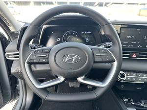 <span class=keywords><strong>Hyundai</strong></span> <span class=keywords><strong>Elantra</strong></span> 2020 2021 <span class=keywords><strong>2022</strong></span> 1.5L GLX Elite CVT Automático, Sedán Familiar Confiable, Auto Usado para Exportación - Product Image 5