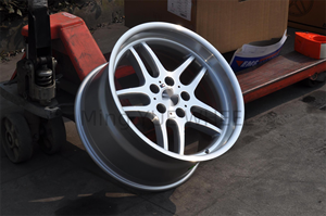 Rueda de coche de pasajeros escalonada Mingyue Flow Forming Sliver Machine Lip para <span class=keywords><strong>ALPINA</strong></span> E46 M2 M3 M4 E38 E60 de 17, 18, 19 pulgadas 5X120 CB74.1 - Product Image 3