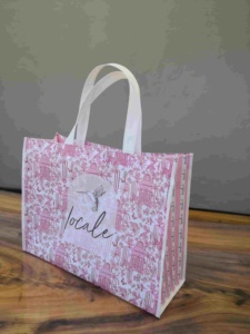 Sacs de courses réutilisables personnalisés imprimés avec logo, sacs non tissés à poignées, sacs non tissés type T-shirt, sacs non tissés type gilet - Product Image 4