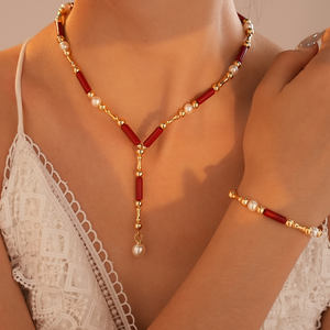 تصميم جديد لعام <span class=keywords><strong>2026</strong></span>: قلادة من الأحجار الطبيعية واللؤلؤ مع مجوهرات من اللؤلؤ الصناعي، طقم قلادة وسوار أنيق للنساء - Product Image 3