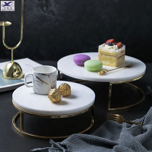 Bandeja Individual de lujo <span class=keywords><strong>para</strong></span> pastel, Base de Metal personalizada <span class=keywords><strong>para</strong></span> <span class=keywords><strong>cumpleaños</strong></span>, transparente, <span class=keywords><strong>para</strong></span> boda, soporte superior de mármol - Product Image 3