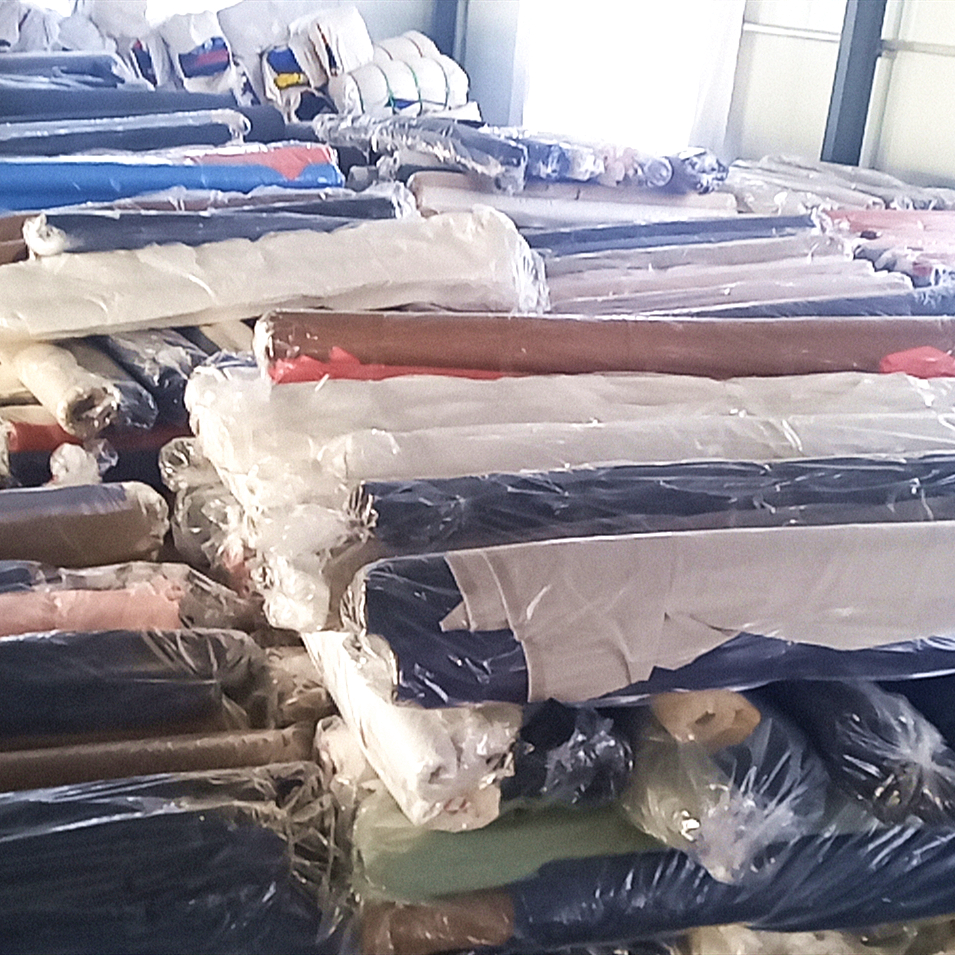 Дешевая оптовая продажа, Складская хлопковая спандексовая саржа, небольшие рулоны, Складская ткань для индийского рынка