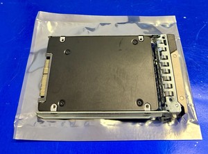 قرص ديلز 960 جيجابايت NVMe للقراءة المكثفة AG Drive U2 Gen4 مع حامل - Product Image 3
