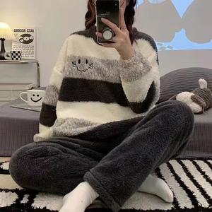 <span class=keywords><strong>H</strong></span>-396 Pijama Térmico de Franela para Mujer, Ropa de Dormir Suave para Otoño e Invierno, Pijama Grueso para el Hogar, Conjunto de Dos Piezas Casual y Holgado para Mujer - Product Image 3