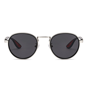 Fashionable Punk Style Full Rim Metal Frame Polarized <b>Sunglasses</b> UV400 Lenses Color Changing UV Resistant Unisex Outdoor Model - Product Image 5