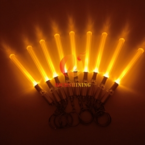 RICHSHINING Vente en gros de porte-clés LED avec gravure au laser, logo, 3 modes de clignotement, porte-clés coloré, mini sabre laser pour le camping en plein air - Product Image 3