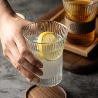 Vente en gros de tasse à café en verre borosilicaté de 10oz Design de luxe de haute qualité pour expresso avec anneau en bois pour usage manuel