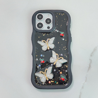 Nouvelle coque de téléphone en résine époxy personnalisée avec cadre ondulé populaire pour iPhone 18, coque de téléphone avec papillon scintillant