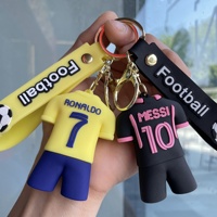 Nouveau Porte-clés Mousqueton en Silicone Écologique, Pendentif 3D PVC pour Sac à Dos, Motif Maillot de Foot et Poupée de Dessin Animé, Petit Cadeau pour Voiture