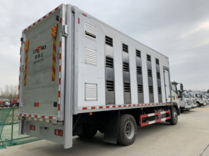 Camion de transport de volailles isolé de 5,8 m avec ventilateurs et étagères multi-niveaux pour la livraison de poussins sur de longues distances - Product Image 6
