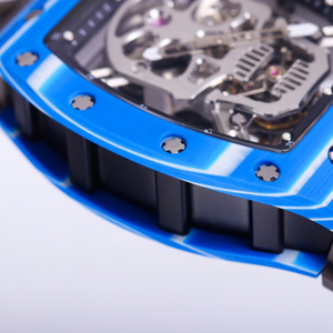 Montre mécanique à remontage manuel unisexe Blue Carbon Fiber 52-01, forme tonneau de vin, crâne tourbillon, Summit Voyager - Product Image 3