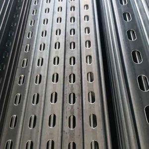 Système de montage au sol solaire pour panneaux photovoltaïques, rail de canalisation 41*41, prix usine, OEM, usage commercial - Product Image 6