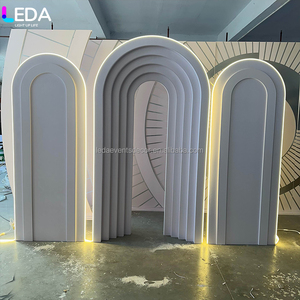Backdrop Pernikahan Akrilik LEDA Custom Putih Multi-Layer Lengkung Berlampu LED untuk Dekorasi Pernikahan, Ulang Tahun, Pesta Hotel - Product Image 2
