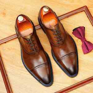 Dernier modèle de chaussures en toile respirantes décontractées et habillées pour hommes, style britannique, idéales pour les mariages d'automne - Product Image 1
