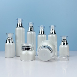 China Supplier Cosmetic Packaging 30ml 50ml 100ml 120ml Vacuum <b>Pump</b> <b>Bottle</b> Pearl White PP Airless <b>Bottle</b> - Product Image 6