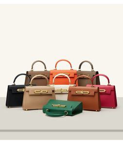 Bolso <span class=keywords><strong>de</strong></span> Mano <span class=keywords><strong>de</strong></span> Lujo Personalizado con Logotipo, Bolso Cruzado <span class=keywords><strong>de</strong></span> PU para Mujer, con Cadena y Cubierta, <span class=keywords><strong>de</strong></span> Proveedor Directo <span class=keywords><strong>de</strong></span> Fábrica - Product Image 2