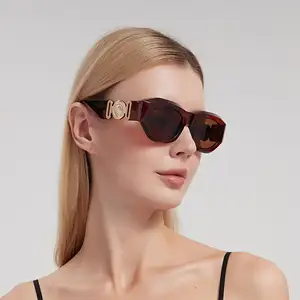 C & J 12 colori colore gelatina decorazione laterale in metallo di moda Designer di lusso occhiali da sole per gli uomini e le donne