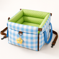 Coussin de siège auto pour chien en gingham bleu avec doublure verte, pliable et doté de poignées de transport pour petits animaux