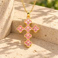 Collier pendentif trèfle à quatre feuilles ARNAN, zircon couleur gelée, bijoux minimalistes uniques, collier tendance pour femmes
