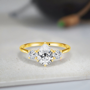 Di alta qualità Custom classico 14k 18k oro VVS Moissanite <span class=keywords><strong>anello</strong></span> <span class=keywords><strong>3</strong></span> pietra <span class=keywords><strong>anello</strong></span> d'oro da donna gioielli da sposa oro massiccio splendida - Product Image 4