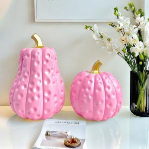 Ensemble créatif pastoral nordique de deux ornements citrouilles en résine époxy sculptée, art populaire, décoration d'intérieur pour salon et cave à vin - Product Image 3