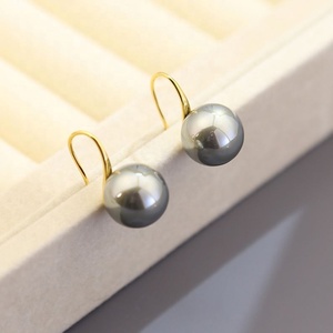 Pendientes de Perlas de Alta Gama Estilo Coreano para Mujer, Pequeños y Frescos, con Ganchos para las Orejas, Estilo Tacón Alto, Lujo Ligero, Moda al por Mayor para Regalos - Product Image 3